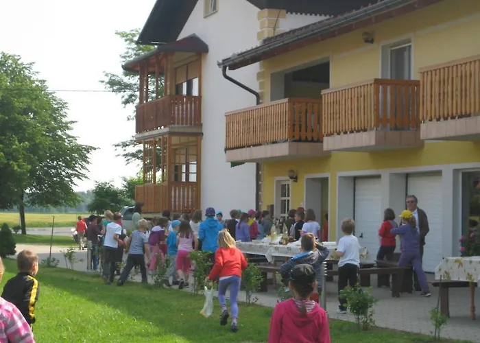 Tourist Farm Salamun