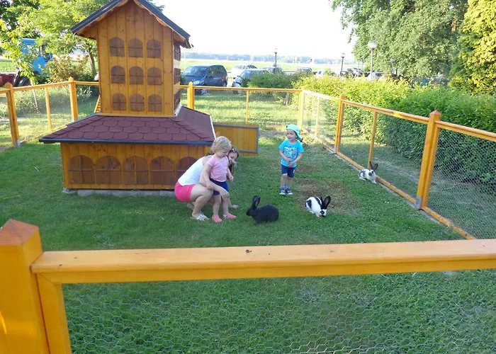 Tourist Farm Salamun Banovci